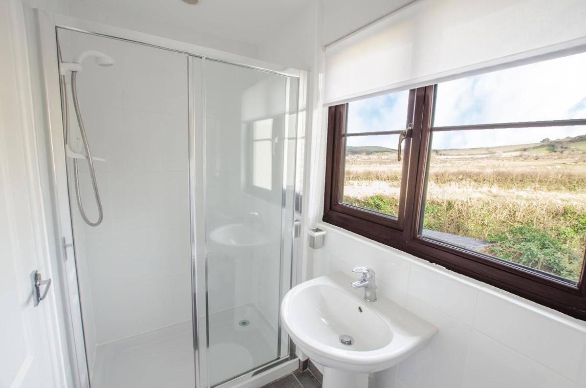 Rockpool - Attractive And Spacious Retreat Near Croyde Beach - Sleeps 8 Buitenkant foto